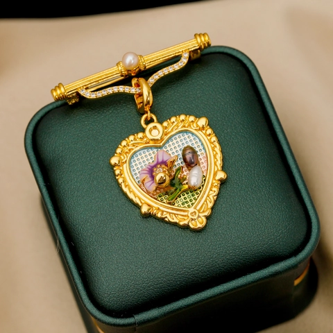 Broche de Corazón Barroco Vintage para Mujer Cobre Con Perla de Agua Dulce y Circonia Chapado en Oro Real Corpiño Floral