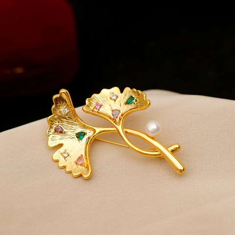 Spilla a Foglia di Ginkgo Vintage Rame Placcato Oro 18K Perla d'Acqua Dolce Zirconia Spilla a Fiore per Donna Gioielli per Banchetti di Nozze