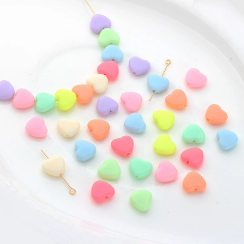 Perles Percées en Acrylique en Forme de Cœur Couleur Bonbon Macaron pour Accessoires de Bijoux DIY Cœur Amour Doux Mat