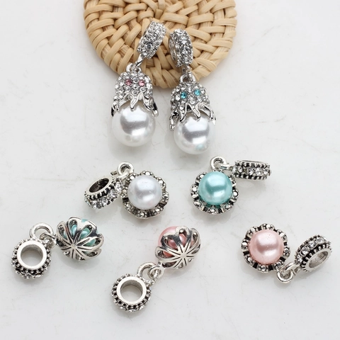 Colgantes Charms DIY de Aleación de Zinc con Perla Artificial y Strass para Pulseras de Mujer Cuentas de Estilo Retro Europeo