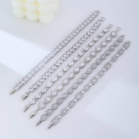Lussuoso Set Bracciali in Rame Zirconia Geometrico Vintage per Donna Placcato Argento Cristallo Tennis Goccia Ovale Gioielli