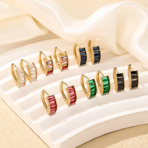 Orecchini a Cerchio Vintage Geometrici Rettangolari con Zirconia Baguette per Donna Base in Rame Placcato Oro Argento Gioielli