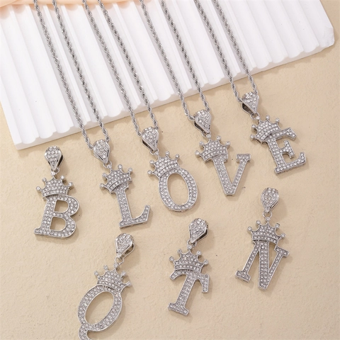 Collana con Pendente a Forma di Lettera dell'Alfabeto in Rame Corona Hip Hop Con Strass Ghiacciati Alfabeto A-Z Gioielli a Corda per Uomo Donna