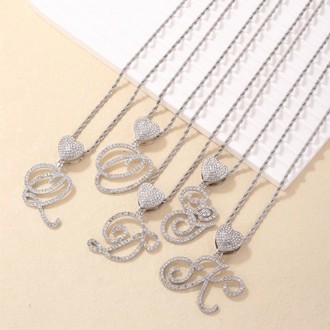 Collana con Pendente a Lettera Iniziale in Rame e Strass per Donna Design Alfabeto Chiusura a Cuore Catena a Torsione Gioielli di Moda
