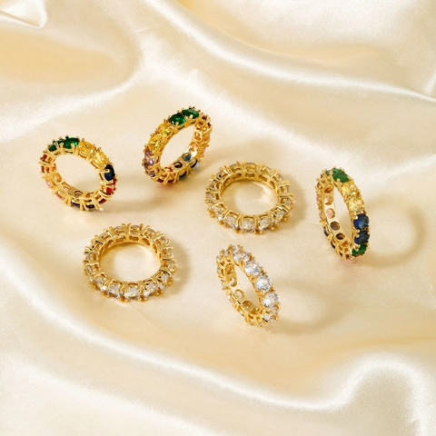 Copper Rhinestone Eternity Ring Gold Silver Plated Rainbow Clear Oval Cut Stone Band Ring For Women Wedding Party Luxurious Jewelry Finger Ring