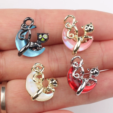 Pendentifs Chat sur Croissant de Lune en Alliage pour Création de Bijoux DIY Collier Bracelet Breloques Chaton en Résine pour Femme Cadeau