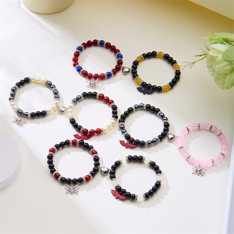 Bracciali di Coppia Magnetici di Halloween Chiusura Magnetica a Forma di Cuore Ciondoli Pipistrello Ragno Bracciale Elastico per Amanti Amici Regalo di Festa