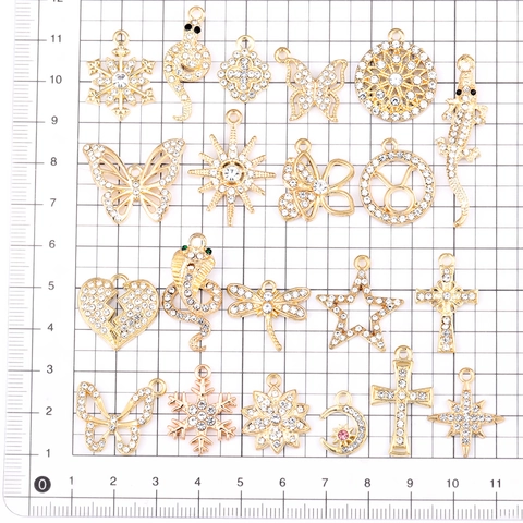 Pendentifs en Alliage de Strass pour la Fabrication de Bijoux DIY Papillon Cœur Flocon de Neige Croix Étoile Serpent pour Collier