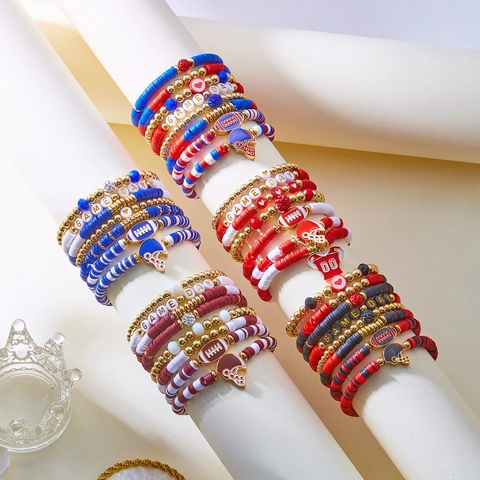 Spieltag Football Thema Polymerton Perlen Armband Set Legierung Helm Trikot Charms Stapelbarer Stretchschmuck Für Damen Fans