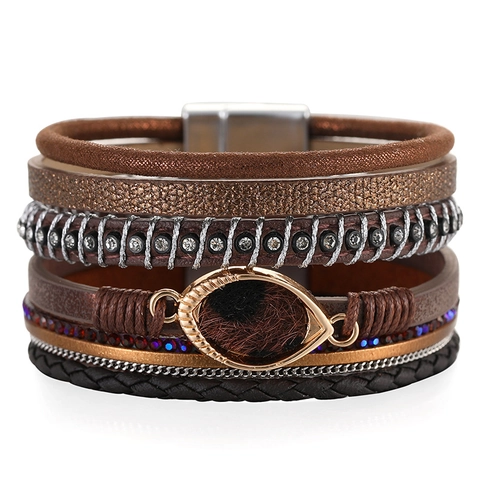 Bracciale Multistrato in Pelle Artificiale Bohemien da Donna Con Pendente Leopardato Intarsiato di Strass Chiusura Magnetica Bracciale Avvolgente Vintage
