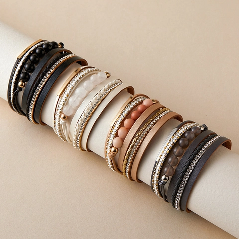 Pulsera de Cuero Multicapa Bohemia Hecha a Mano para Mujer Pulsera Envolvente de Strass y Cuentas Joyería de Estilo Étnico con Cierre Magnético