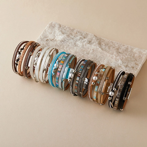 Bracelet Multicouche de Style Bohème en Cuir Avec Fausse Süßwasserperle Strass Fermoir Magnétique Bijoux de Mode Vintage Femme