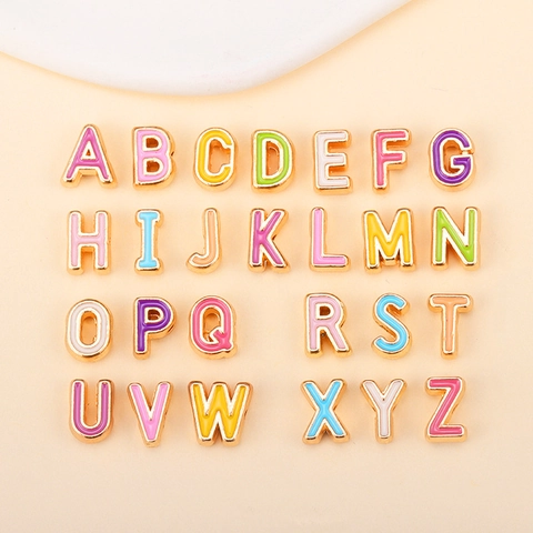 Colorées 26 Lettres Anglaises A-Z Perles Double Face Émail Alliage Perles Intercalaires Pour DIY Bracelet Collier Fabrication de Bijoux Accessoire