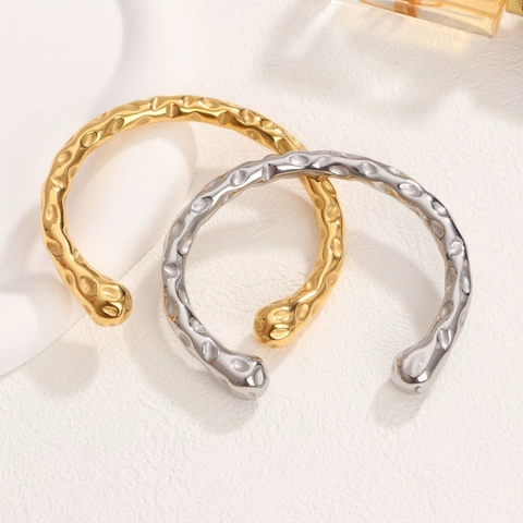 Minimalist Stainless Steel Hammered Open Cuff Bangle For Women Men 18K Gold Plated Vintage Textured Statement Bracelet Jewelry