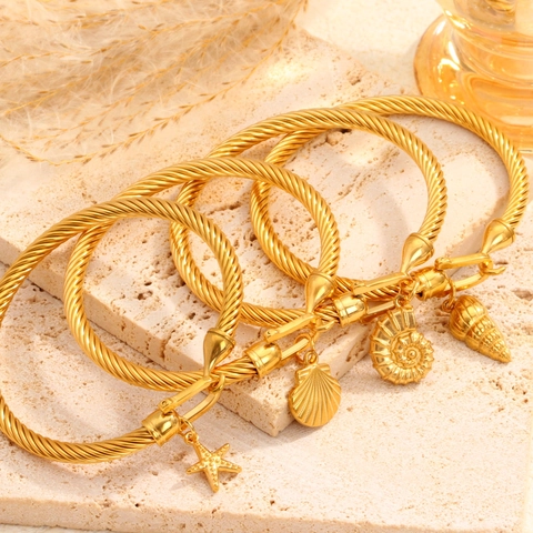 Brazalete de Cable de Océano de Acero Inoxidable Vintage Colgante de Estrella de Mar Corazón Cierre en U Joyería de Moda para Mujer
