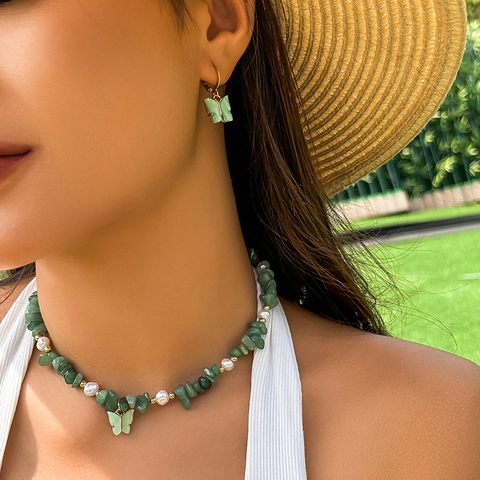 Collana Orecchini Bracciale in Lega con Ciondolo a Farfalla Künstliche Perle Sintetiche Pietra Triturata Gioielli Estivi Dolci per Donna