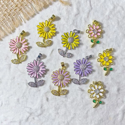 Monet Garden Flower Bee Pendant Only Without Chain Enamel Drip Zircon Copper Gold Plated Daisy Sunflower Pendant Jewelry