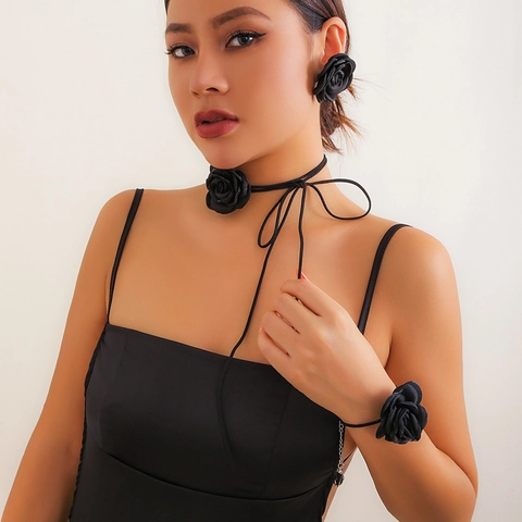 Vintage 3D Rose Flower Choker Necklace Bracelet Stud Earrings Set For Women Satin Velvet Fabric Gothic Ribbon Tie Jewelry