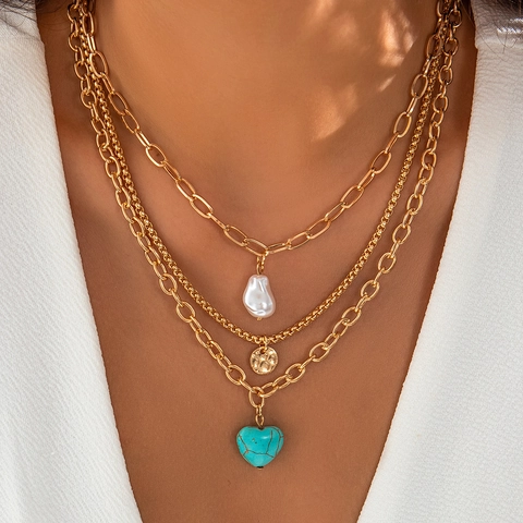 Collier à Triple Couche Bohémien pour Femme Alliage Plaqué Or Cœur Turquoise Synthétique Künstliche Perle Baroque d'Imitation Bijoux