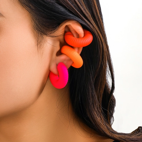 Orecchini a Clip a Forma di C a Costine Minimalisti per Donna Senza Piercing a Spirale a Righe Colorati Galvanizzati