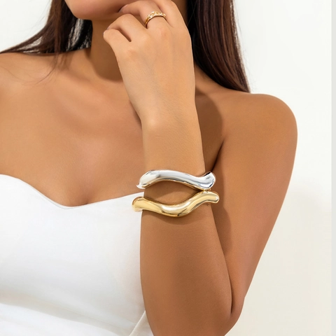 Moderne Onregelmatige Gesmolten Metaal Golf Open Armband Manchet Armband Getextureerd Verstelbare Mode Sieraden Voor Vrouwen Banket Feest Cadeau