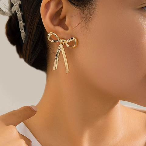 Französische Minimalistische Legierung Bogen Ohrstecker Strass Schleife Hängen Ohrringe Gold Silber Überzogene Elegante Schmuck Set Für Damen Täglich Tragen
