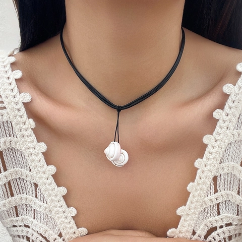 Bohemian Beach Shell Conch Pendant Necklace Handmade Black Wax Cord Anklet Vacation Fashion Jewelry For Women