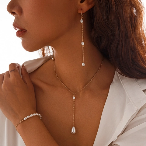 Parure de Bijoux en Künstliche Perles Élégante pour Femmes Collier Boucles d'Oreilles Bracelet en Alliage Imitation de Künstliche Perle Or Argent