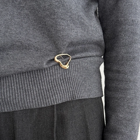 Spilla a Cuore Irregolare in Metallo Lavico Liquido Lega Placcata Oro Spilla Increspata per Donna Abito Cardigan Gioielli Minimalisti
