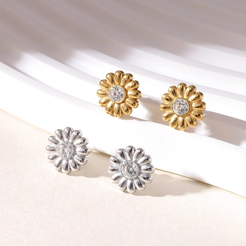 Fashion Stainless Steel Daisy Stud Earrings For Women Gold Silver Vacuum Plated Zirconia Flower Earrings Trendy Daily Jewelry