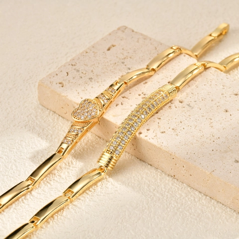 Fashion Copper Gold Plated Bracelet For Women Heart Bar Charm Rhinestone Inlaid Jewelry Elegant Adjustable Hand Chain