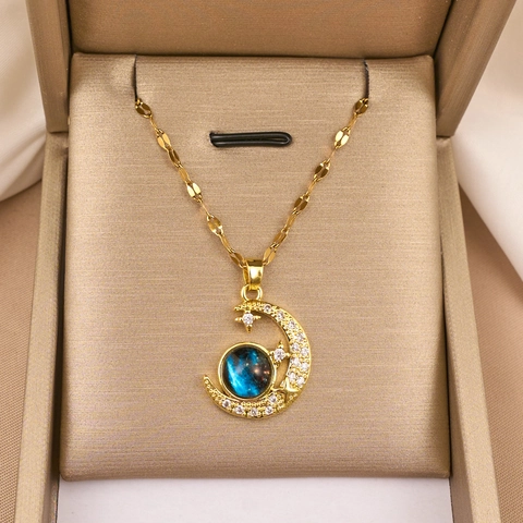 Luxury Gold Alloy Star And Moon Planet Pendant Necklace For Women Full Rhinestone Galaxy Celestial Clavicle Chain Jewelry Gift