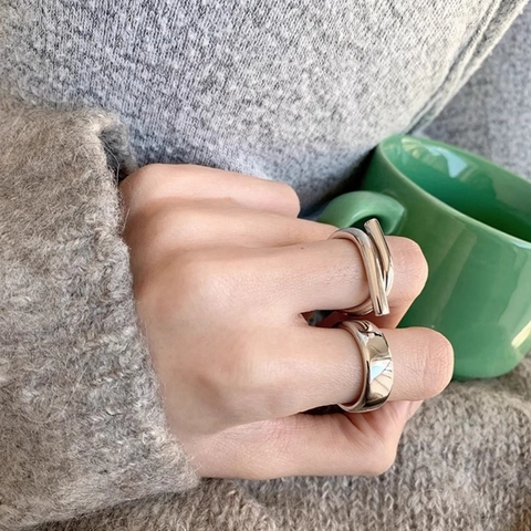 Minimalist Geometric Alloy Open Ring Women Vintage Intertwined Dual Layer Cylindrical Wide Surface Silver Ring Jewelry