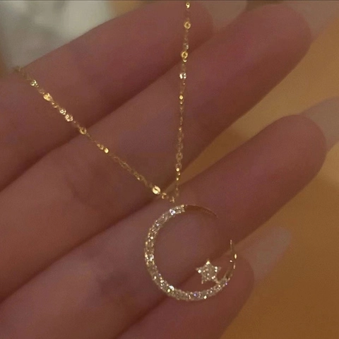 Exquisite Alloy Rhinestone Star Moon Pendant Necklace For Women Luxury Simple Fashion Jewelry Accessories Gold Silver Tone