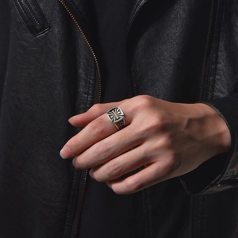 Vintage Men Cross Punk Ring Gothic Signet Open Adjustable Oxidized Metal Rings Retro Religious Hip Hop Fashion Jewelry For Men Unisex Gift