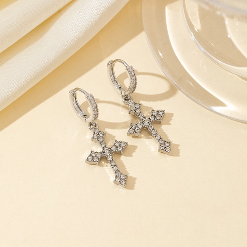 Hip Hop Versilberte Legierung Kreuz Anhänger Ohrringe Mit Mikro Strass Weiß Zirkonia Punk Gothic Street Schmuck Für Damen Herren