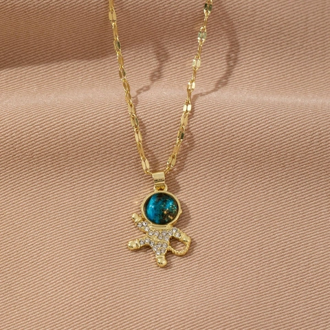 Light Luxury Zinc Alloy Astronaut Moon Planet Pendant Necklace With Blue Star Stone White Rhinestone For Women Jewelry