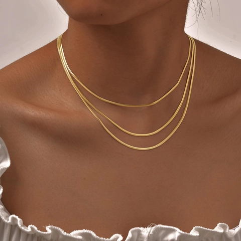 Collier Chaîne Serpent Multicouche Minimaliste en Acier Inoxydable Pour Femmes Bijoux de Chaîne de Clavicule Plaqué Or Mode