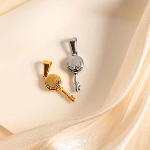 Vintage Stainless Steel St Benedict Medal Key Pendant Gold Plated Religious Charm For DIY Jewelry Making Necklaces Women