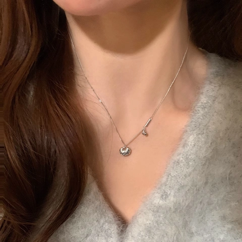 Copper Rhinestone Safety Lock Pendant Necklace Minimalist Elegant Silver Color Long-life Lock Clavicle Chain Jewelry For Women