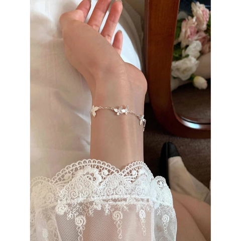 Korean Style Silver Plated Butterfly Bracelet For Women Dainty Dangle Butterfly Chain Bracelet Minimalist Jewelry Gift