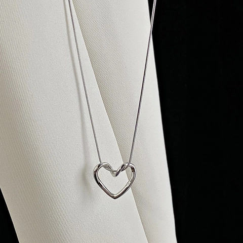 Collana con Ciondolo a Cuore Cavo in Argento Sterling S925 per Donna Catena a Osso di Serpente Minimalista Gioielli