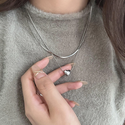 Modern Double Layered Zinc Alloy Snake Bone Chain Necklace For Women Silver Heart Cross Pendant Necklace Fashion Jewelry Accessories