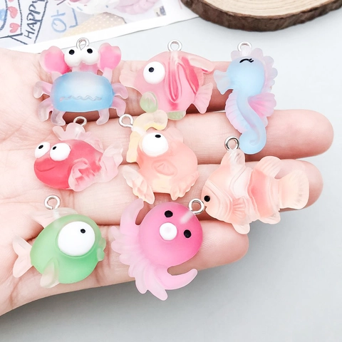 Mixed Colorful Resin Cartoon Marine Animal Pendants Tropical Fish Seahorse Crab Charms DIY Jewelry Making Accessories