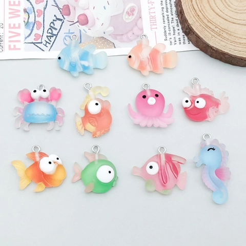 Mixed Colorful Resin Cartoon Marine Animal Pendants Tropical Fish Seahorse Crab Charms DIY Jewelry Making Accessories