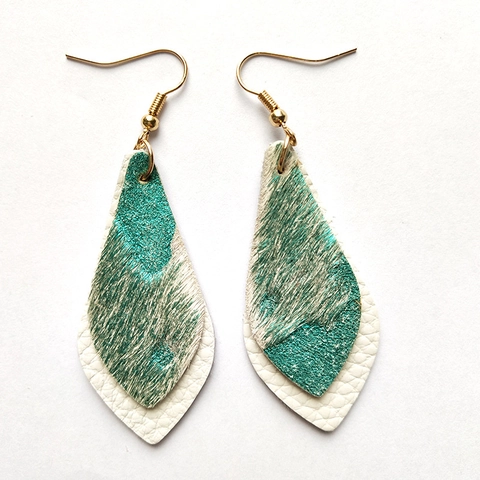 Bohemian Double Layer Leather Leaf Drop Earrings With Artificial Turquoise Beads Leopard Cow Print Feather Earrings For Women Vintage Ethnic Jewelry