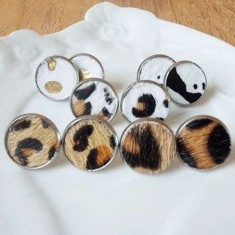 Vintage Edelstahl Echtleder Ohrstecker Tierdruck Leopard Kuhmuster Böhmisch Rund Damen Schmuck