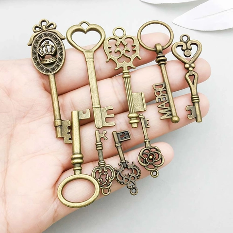 Vintage Zinc Alloy Key Pendants Antique Bronze Heart Crown Flower Charms For DIY Jewelry Making Accessories Gift