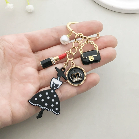 Mode Zinklegierung Schlüsselanhänger Mit Strass Lippenstift Und Kunstperle Handtasche Anhänger Polka Dot Dame Tasche Dekor