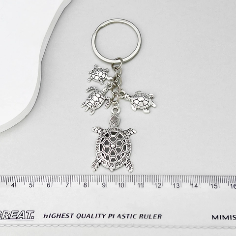 Vintage Antique Silver Zinc Alloy Sea Turtle Keychain With Hollow Out Turtle Pendants Marine Animal Keyring For Women Men